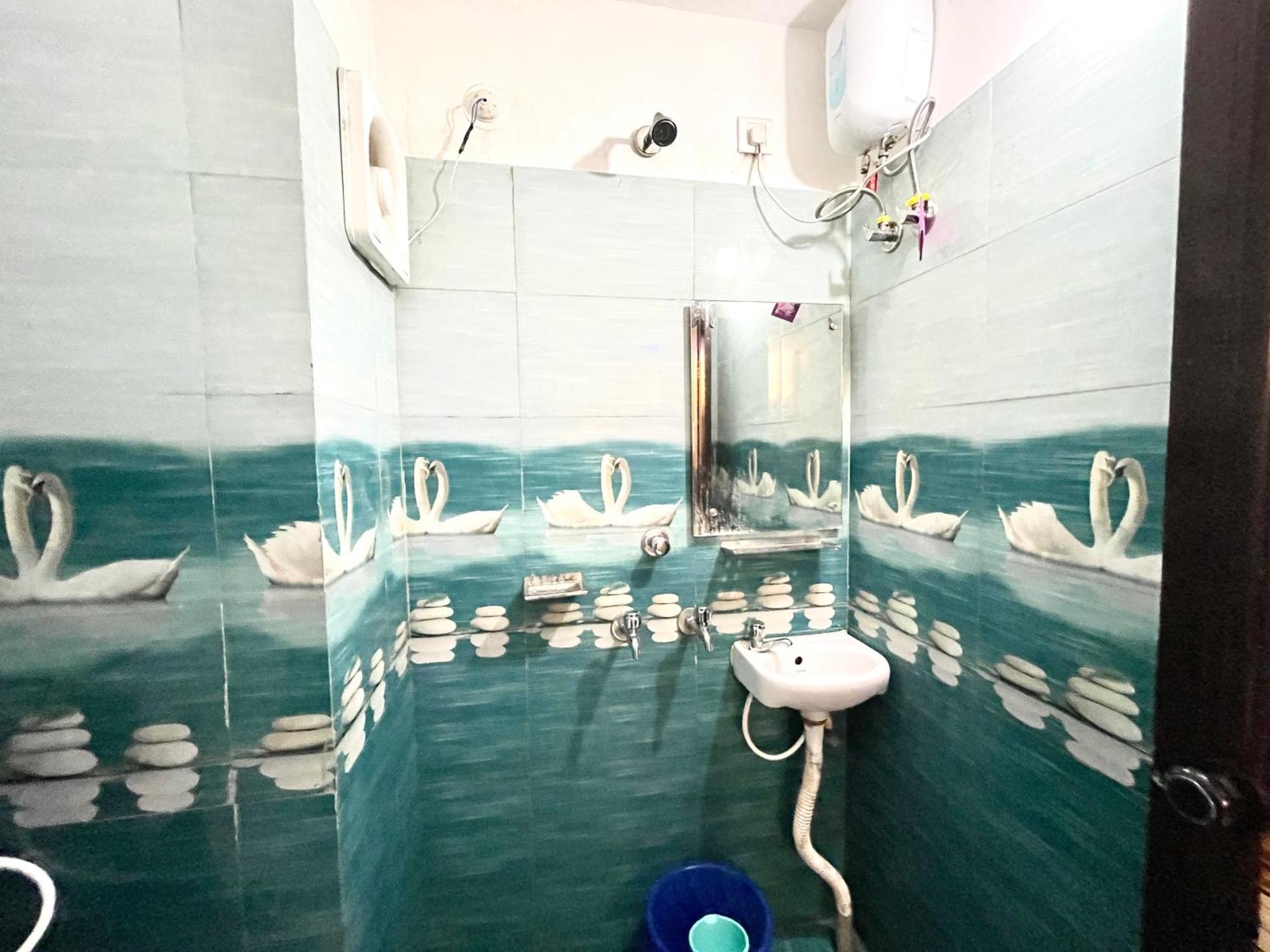 פורי Hotel Seven Inn By Seven Group מראה חיצוני תמונה