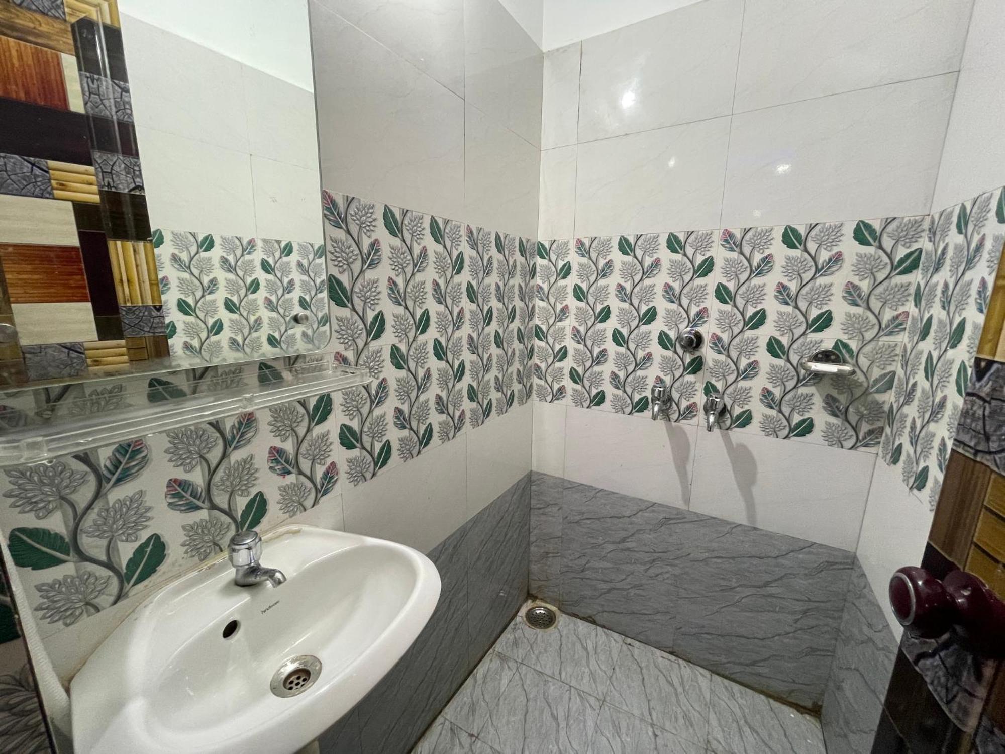 פורי Hotel Seven Inn By Seven Group מראה חיצוני תמונה